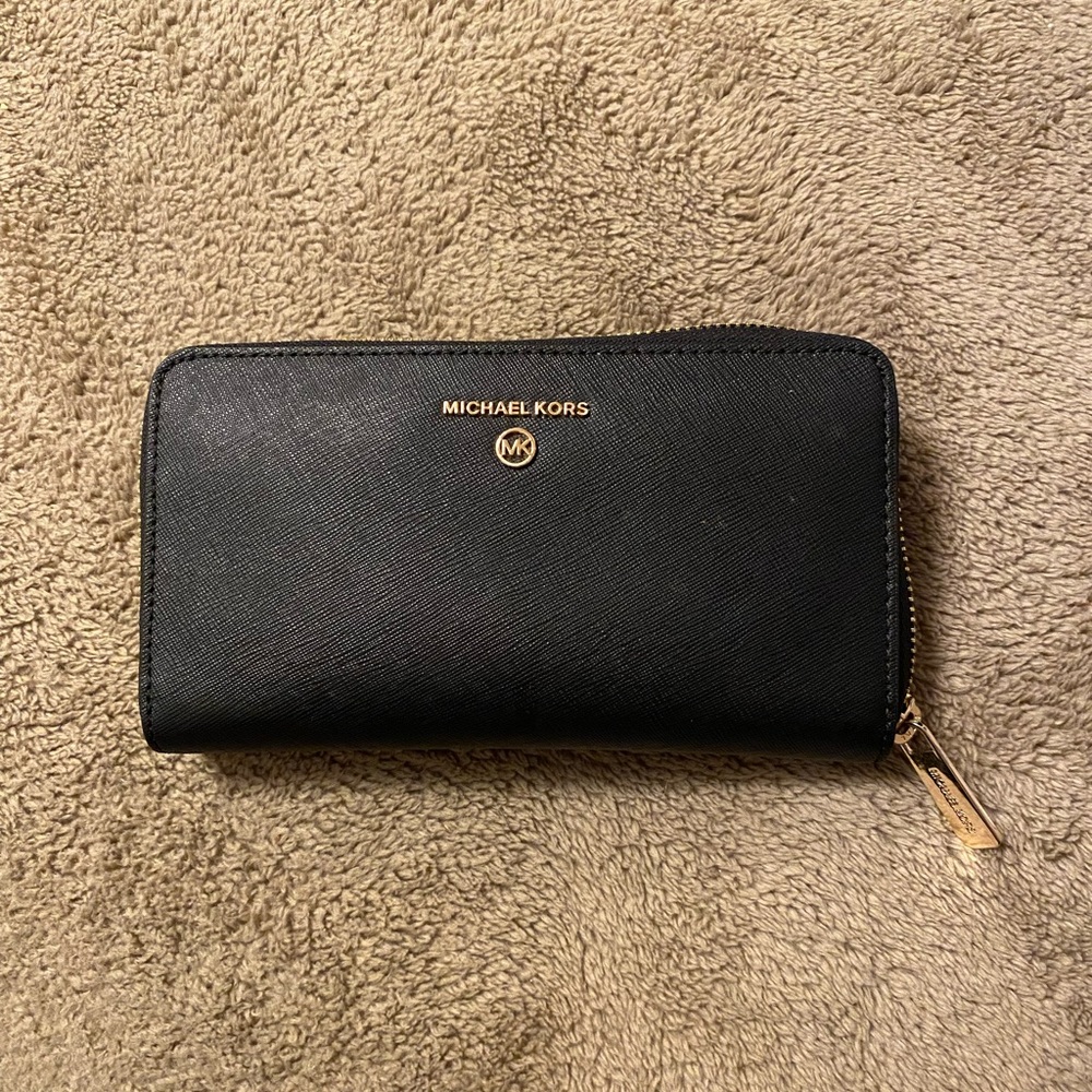 Authentic MK wallet